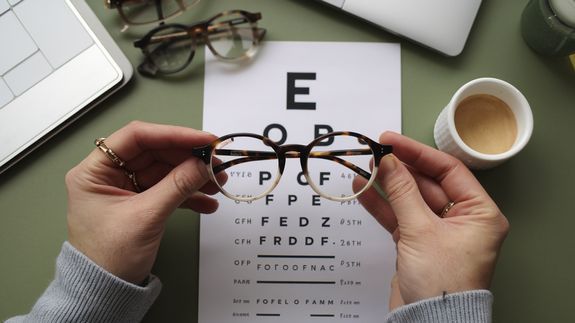 F.Y. EYE Optometry Center providing exceptional eye care in Tarzana, California
